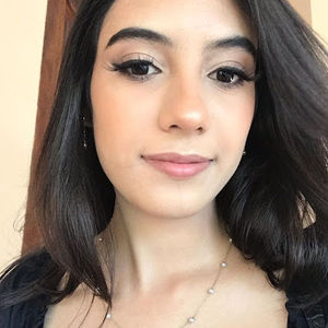 Meet your Posher, Mariana ocon